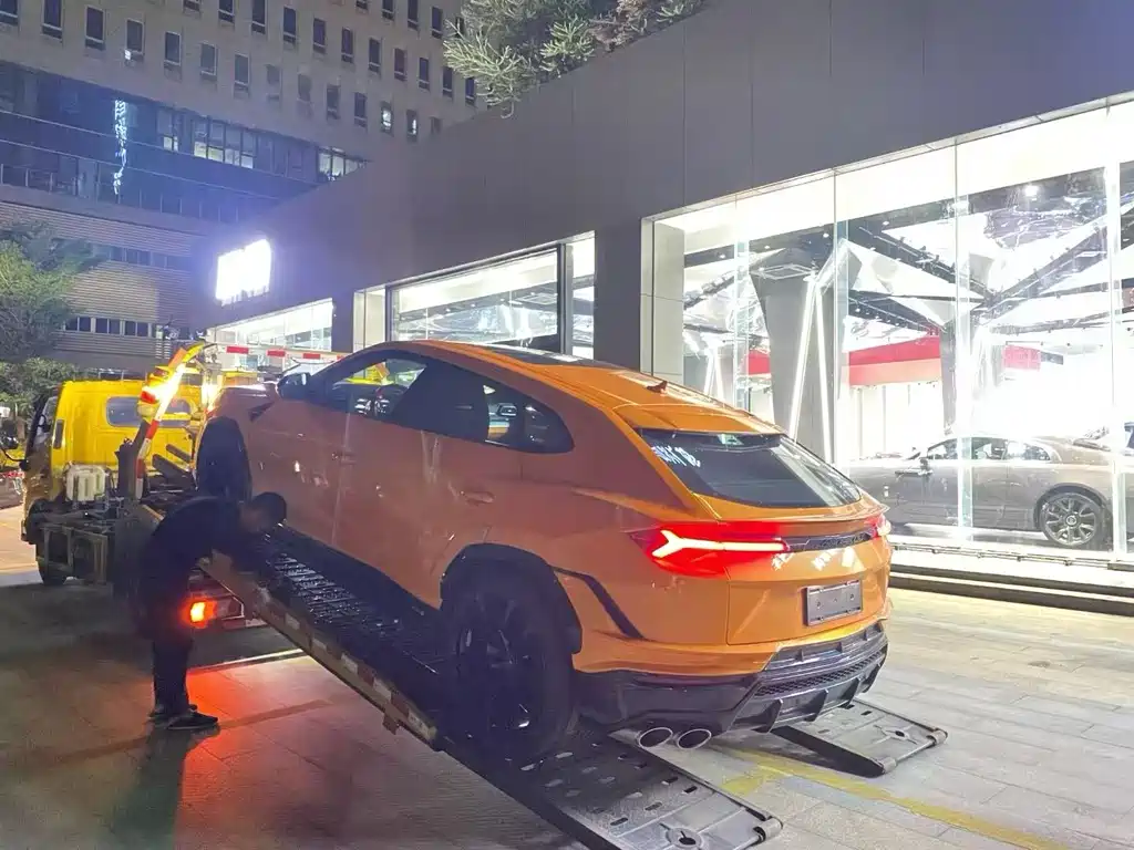 Lamborghini Urus 2023