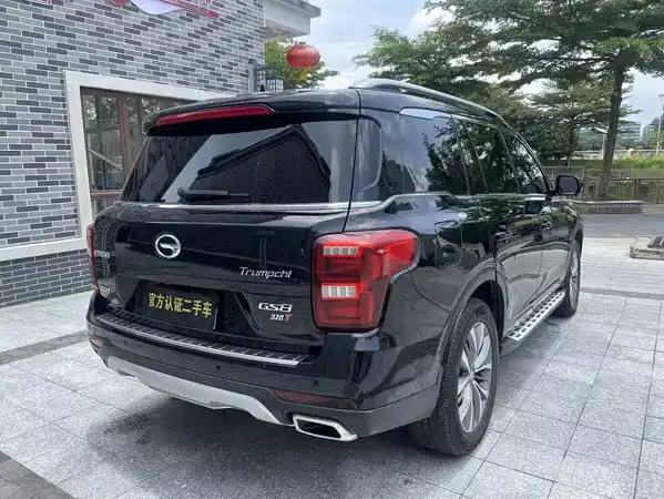 GAC Trumpchi GS8 2017