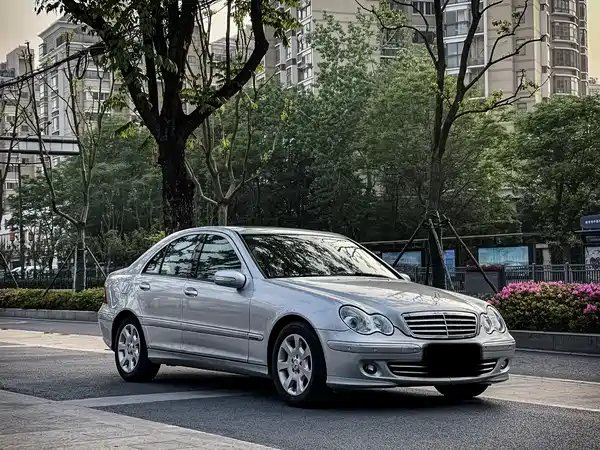 Mercedes-Benz C-Class 2006
