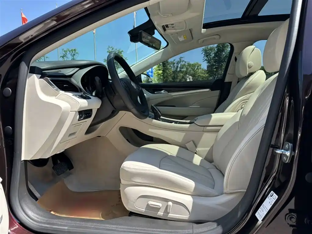 Buick LaCrosse 2022 — фото 11