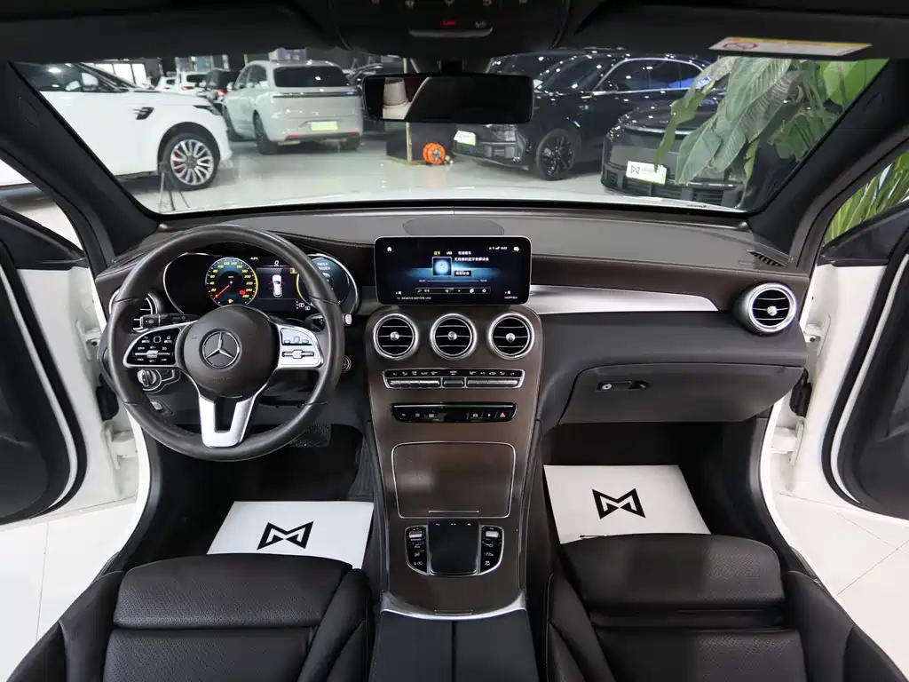 Mercedes-Benz GLC 2022 — фото 12
