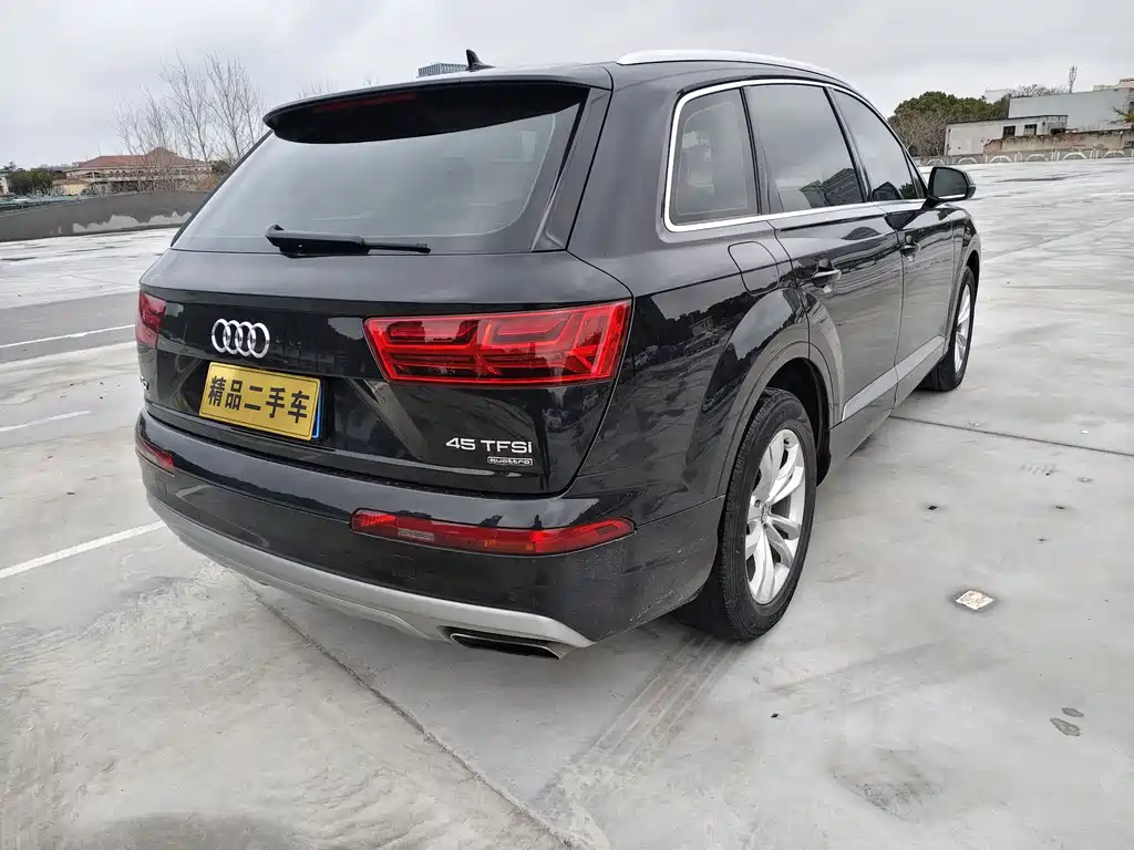 Audi Q7 2016 — фото 10