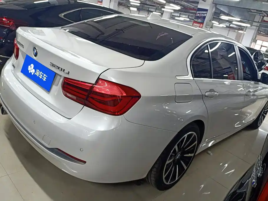 BMW 3 Series 2018