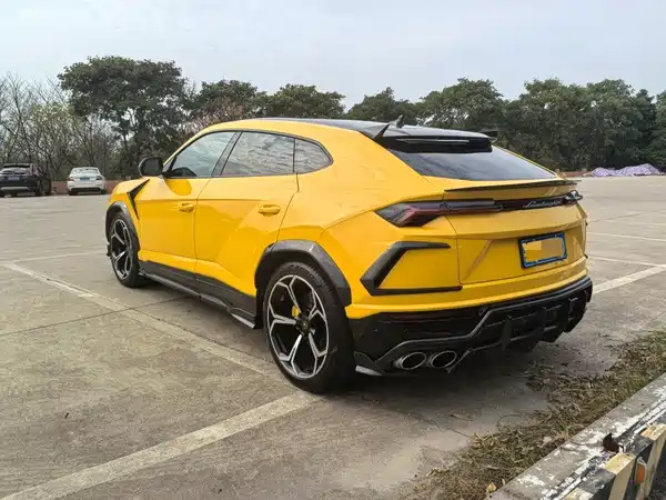 Lamborghini Urus 2022