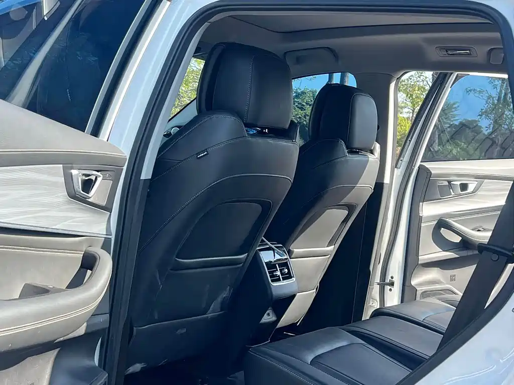 Chery Tiggo 8 PLUS 2021 — фото 15