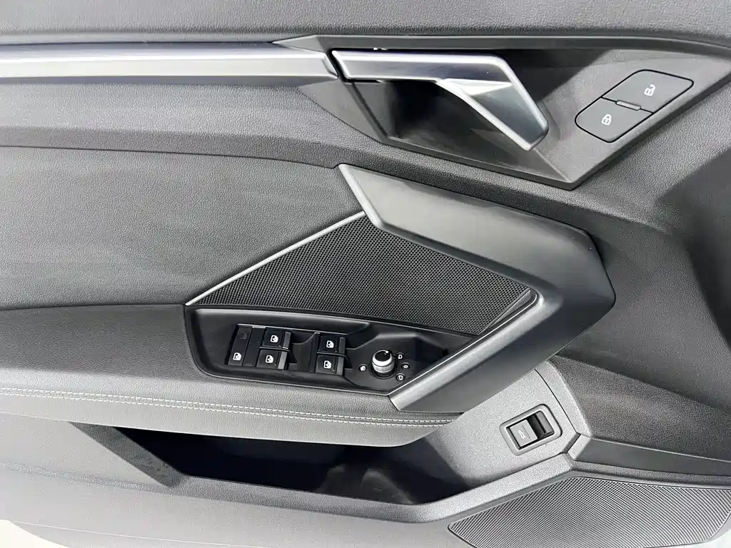 Audi A3 2022 — фото 13