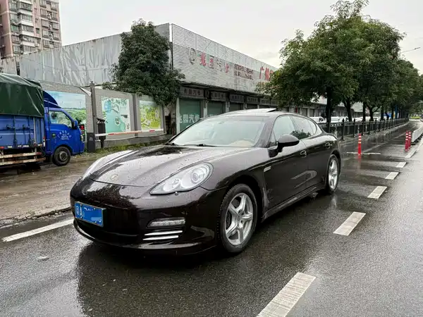 Porsche Panamera 2012