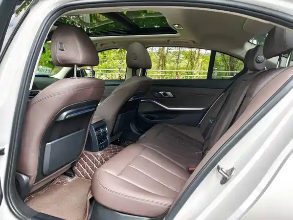 BMW 3 Series 2021