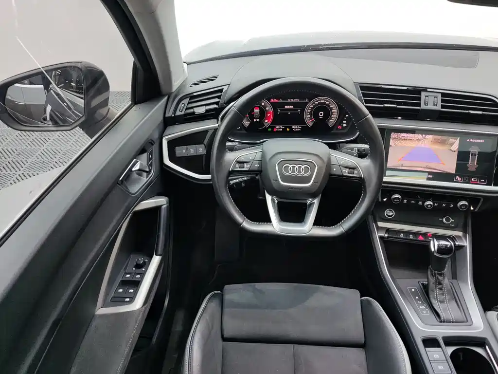 Audi Q3 2022 — фото 15