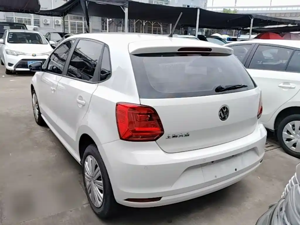 Volkswagen Polo 2016
