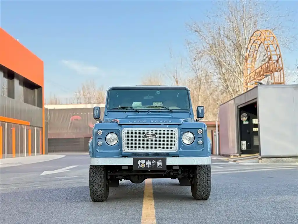 Land Rover Defender 2011 — фото 2