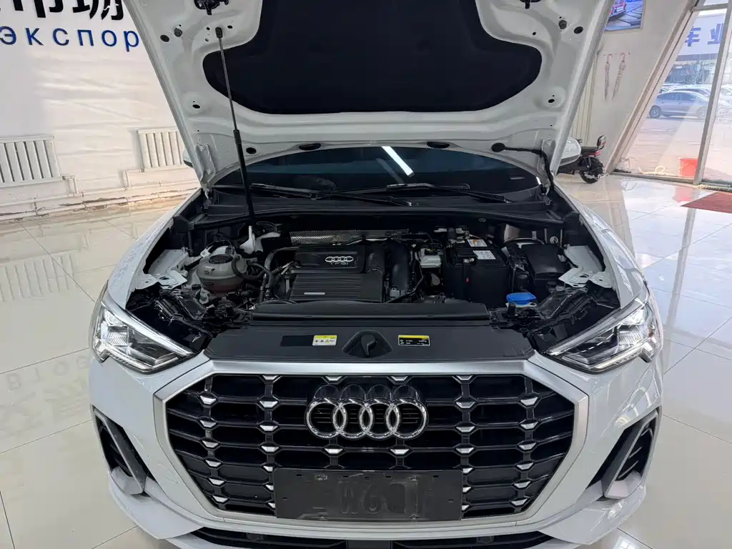 Audi Q3 2023 — фото 23