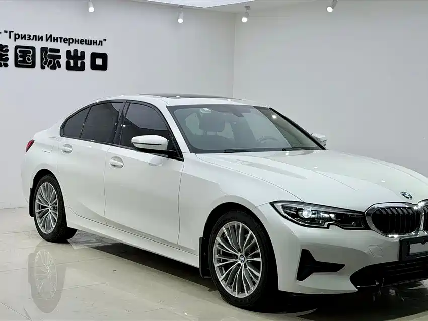 BMW 3 Series 2021