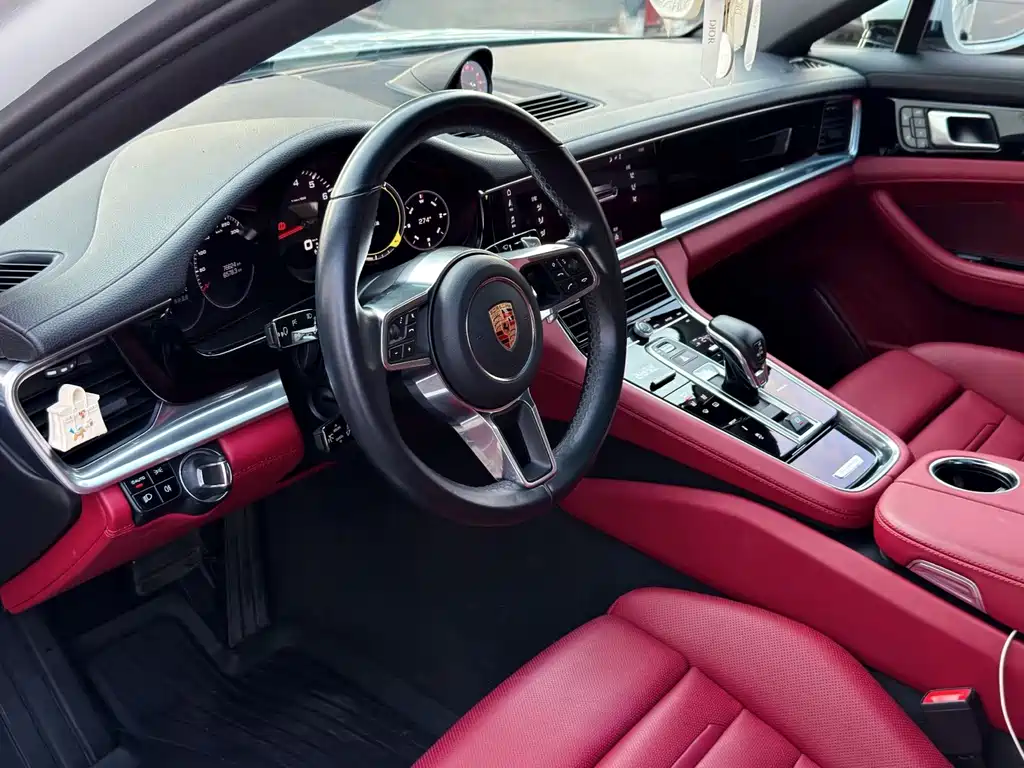 Porsche Panamera 2019 — фото 10