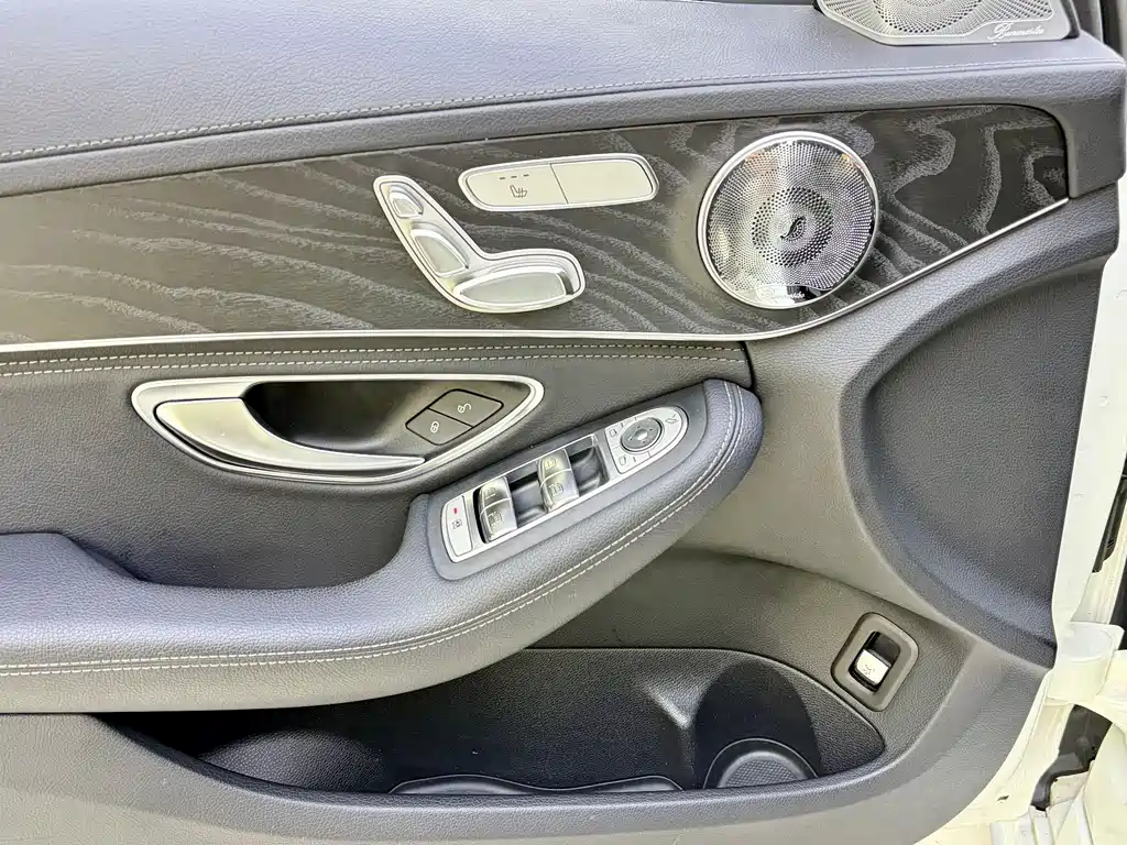 Mercedes-Benz C-Class 2016