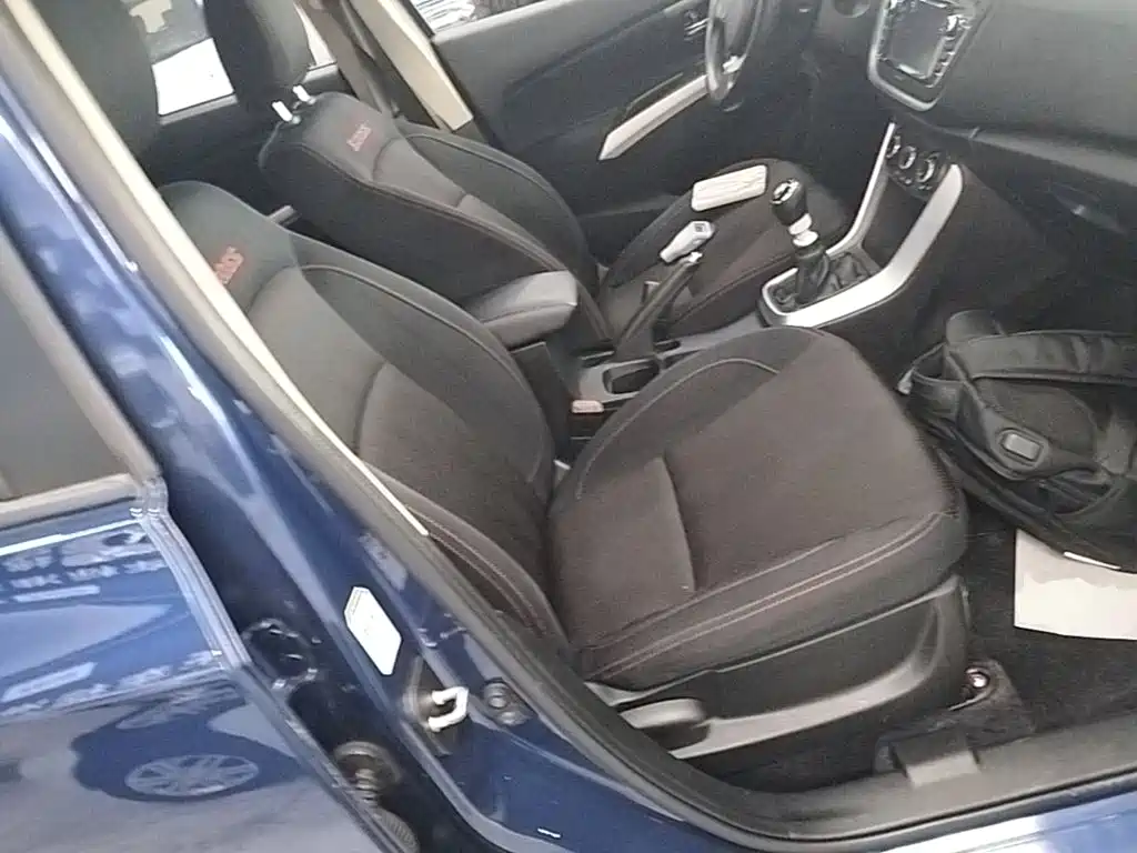 Suzuki S-Cross 2015 — фото 25