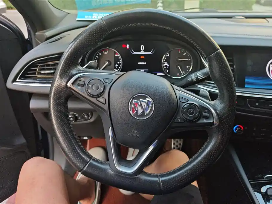 Buick Regal 2020 — фото 15