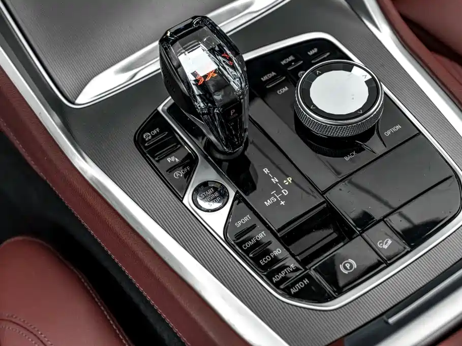 BMW X6 2021 — фото 34