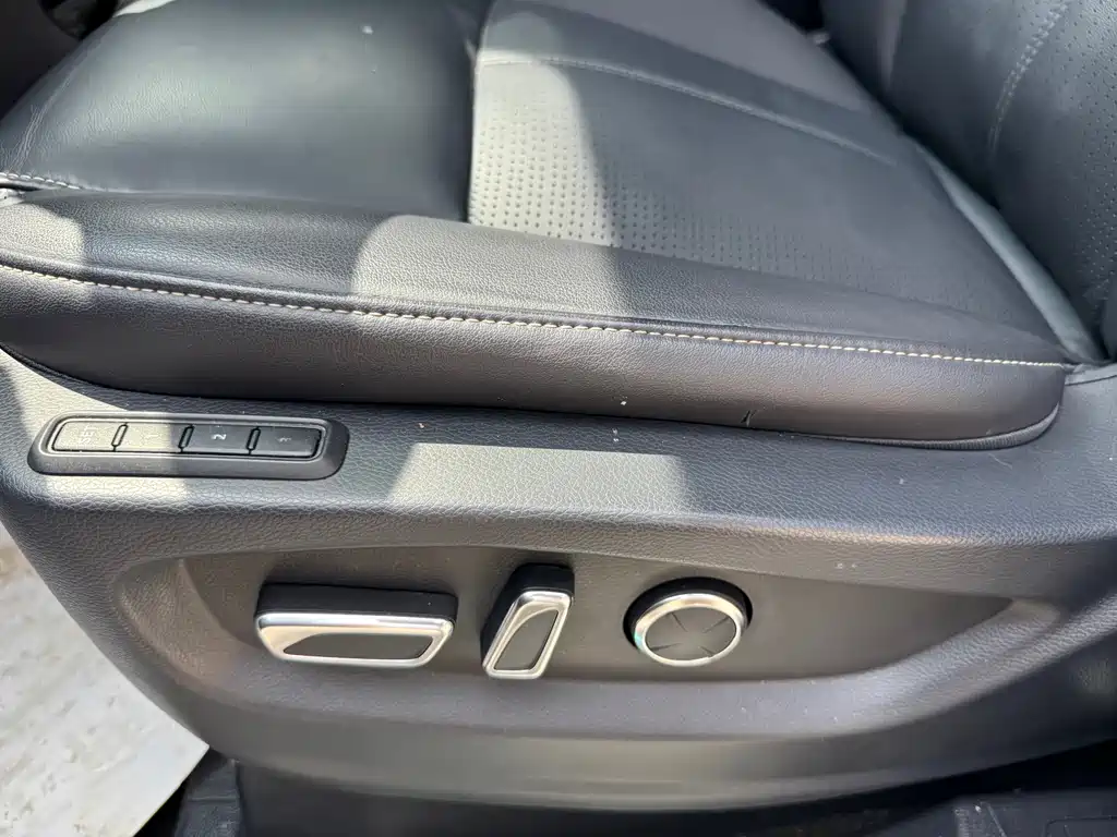 GAC Trumpchi M8 2021 — фото 15