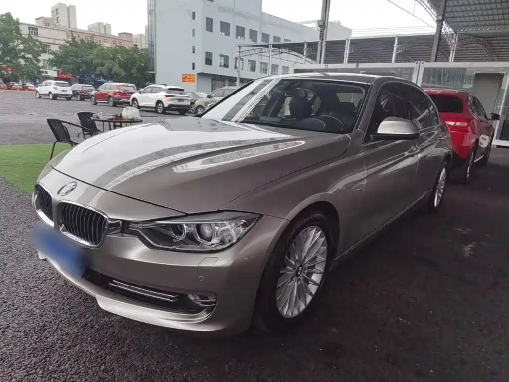 BMW 3 Series 2015 — фото 1