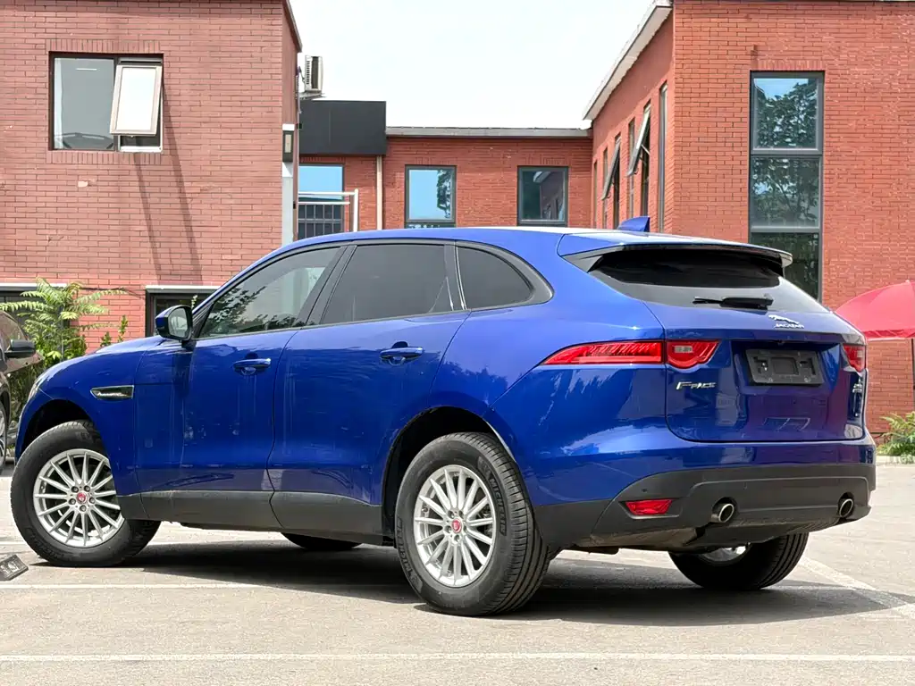 Jaguar F-PACE 2018 — фото 6