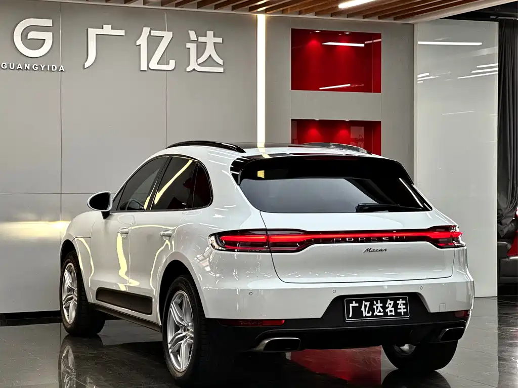 Porsche Macan 2020 — фото 26