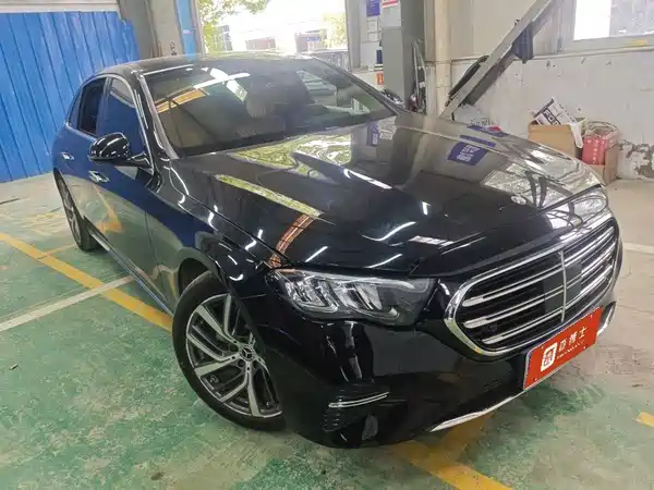 Mercedes-Benz E-Class 2025