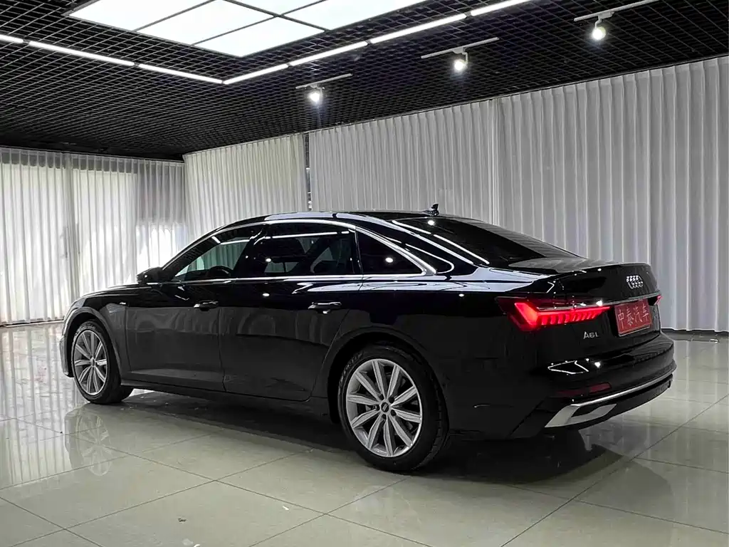 Audi A6L 2023