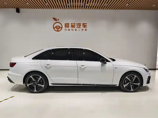 Audi A4L 2025