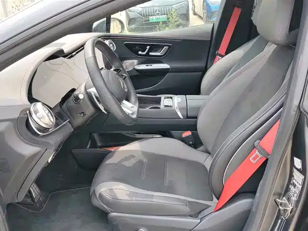Mercedes-Benz EQE AMG 2024