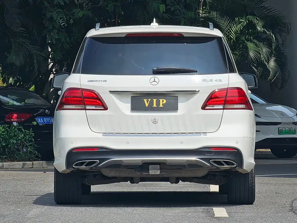 Mercedes-Benz GLE AMG 2017 — фото 9