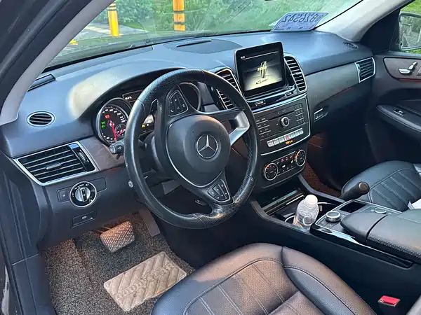 Mercedes-Benz GLE 2016