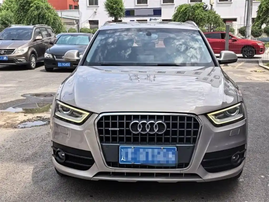 Audi Q3 2015 — фото 2