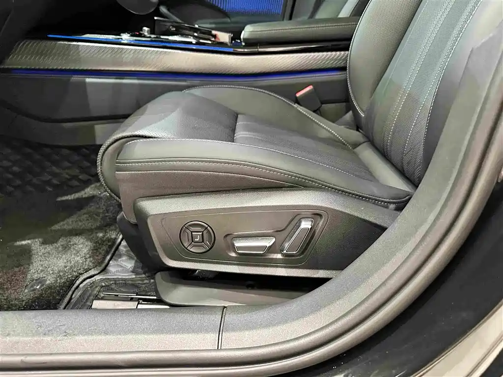 Audi A6L 2026 — фото 20