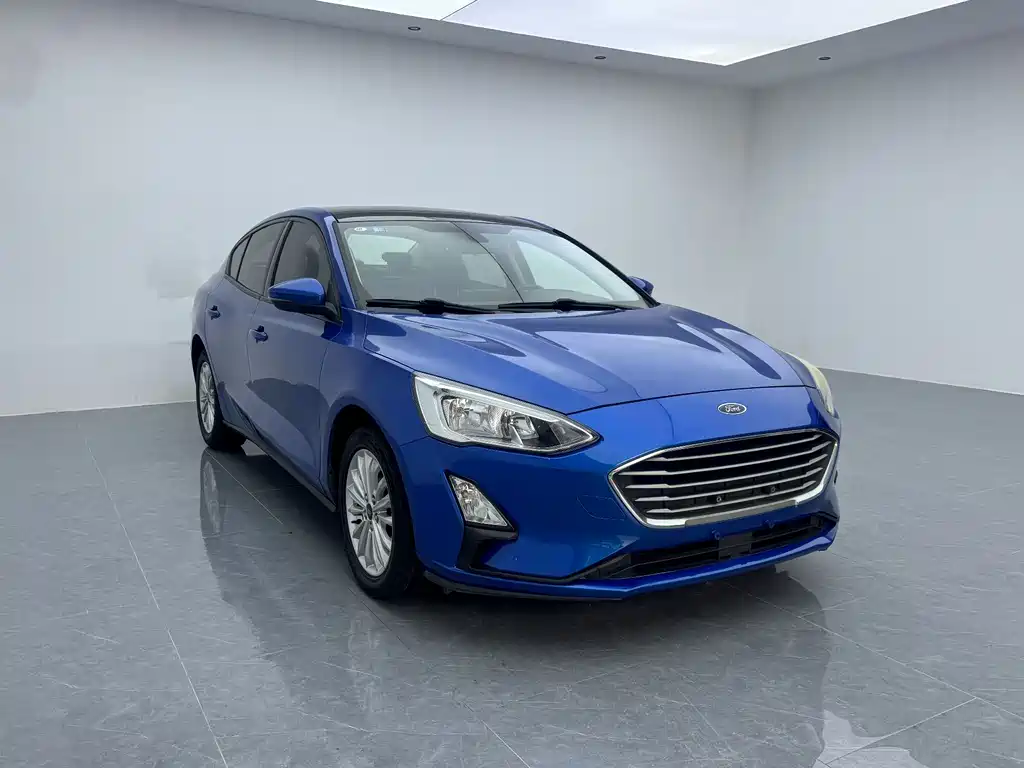 Ford Focus 2018 — фото 14