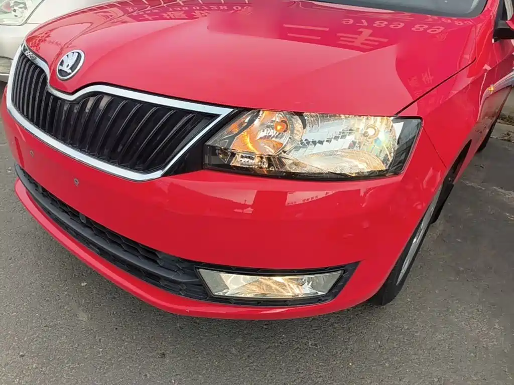 Skoda Rapid Spaceback 2016 — фото 24
