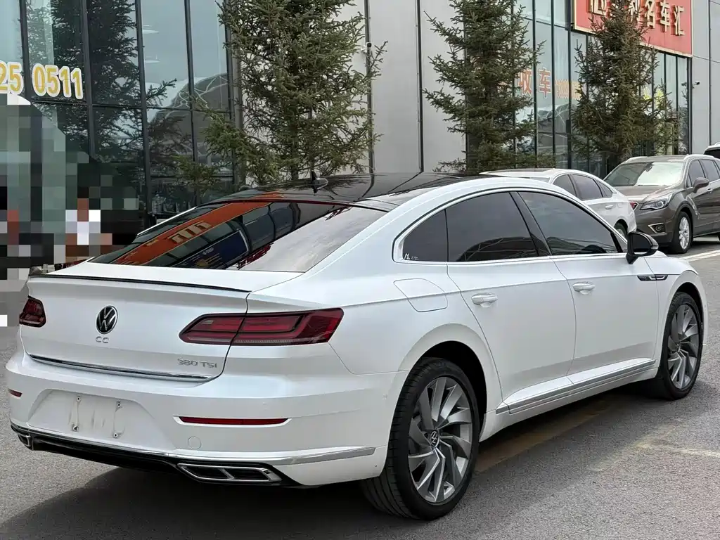 Volkswagen CC 2023 — фото 9
