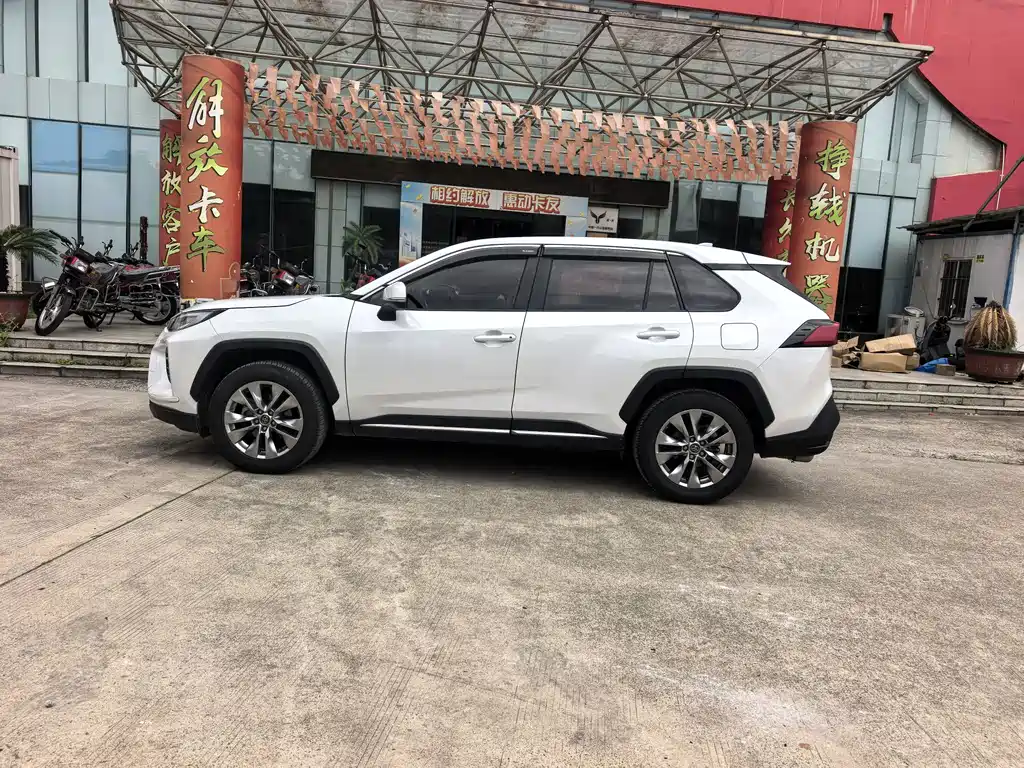 Toyota Wildlander 2022