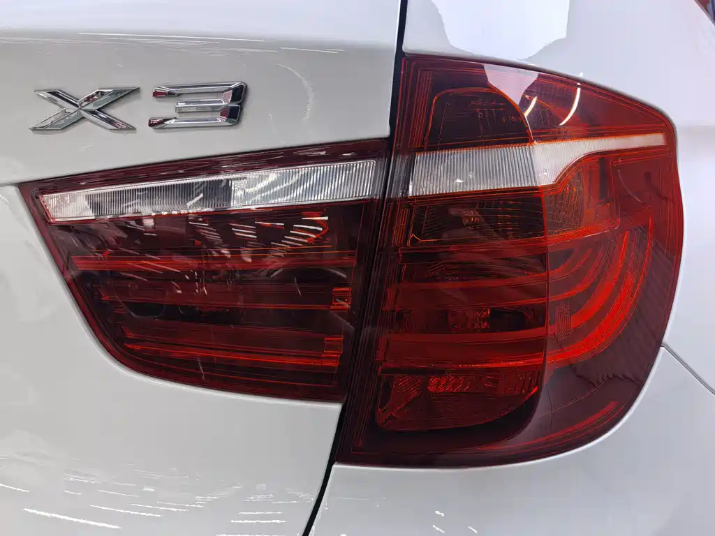 BMW X3 2013 — фото 11