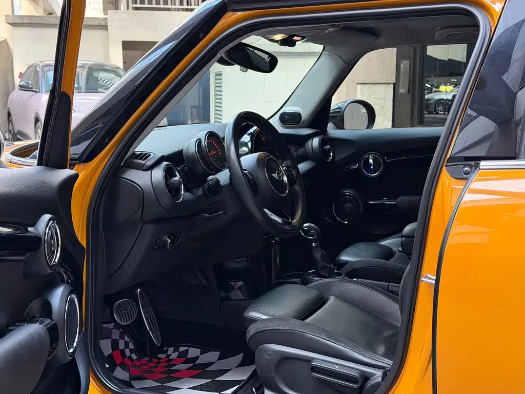 MINI MINI 2015