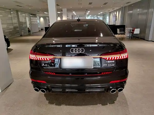 Audi A6L 2025