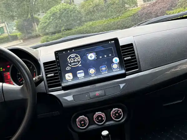 Mitsubishi Lancer EX 2012