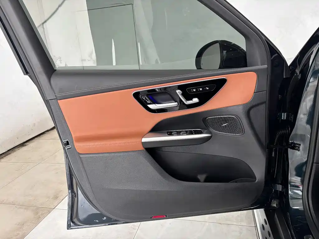 Mercedes-Benz GLC 2023 — фото 10