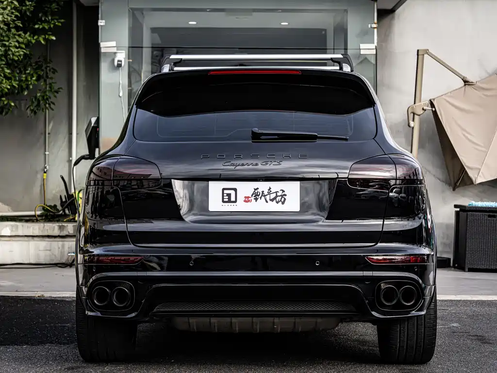 Porsche Cayenne 2016 — фото 5