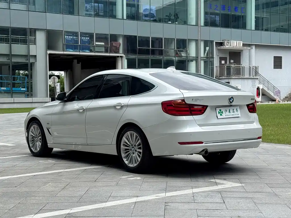BMW 3 Series GT 2015 — фото 18