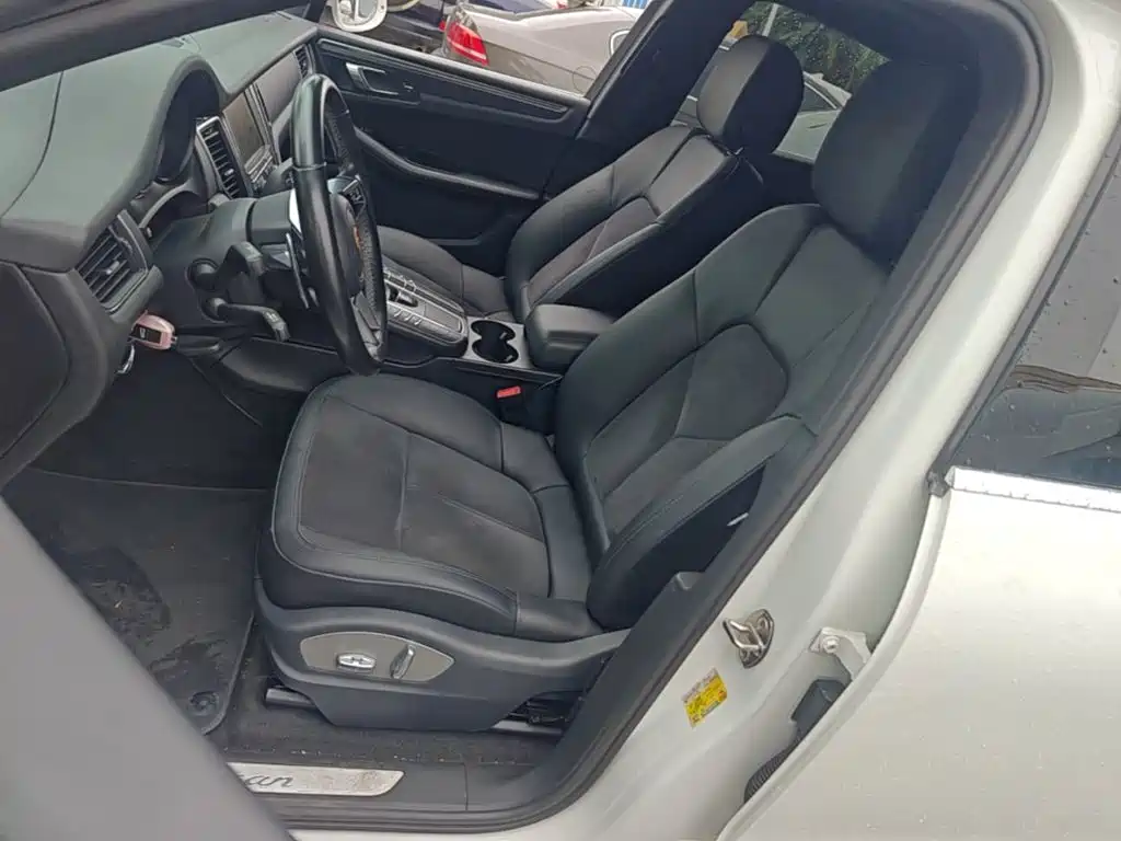 Porsche Macan 2015 — фото 15