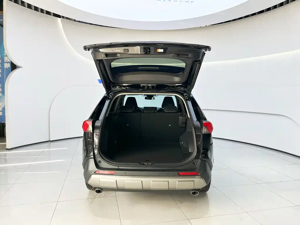 Toyota RAV4 2025