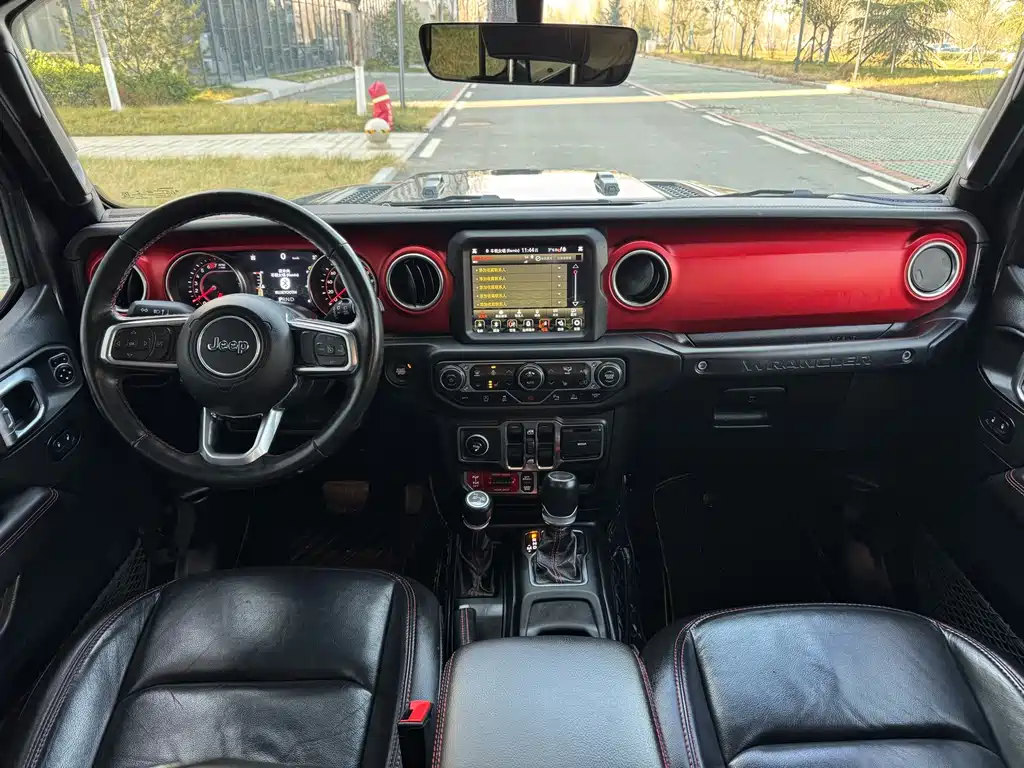 Jeep Wrangler 2021 — фото 16