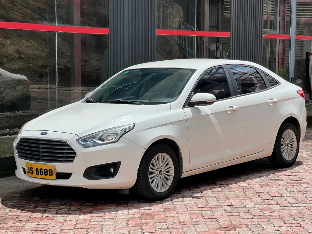 Ford Escort 2016