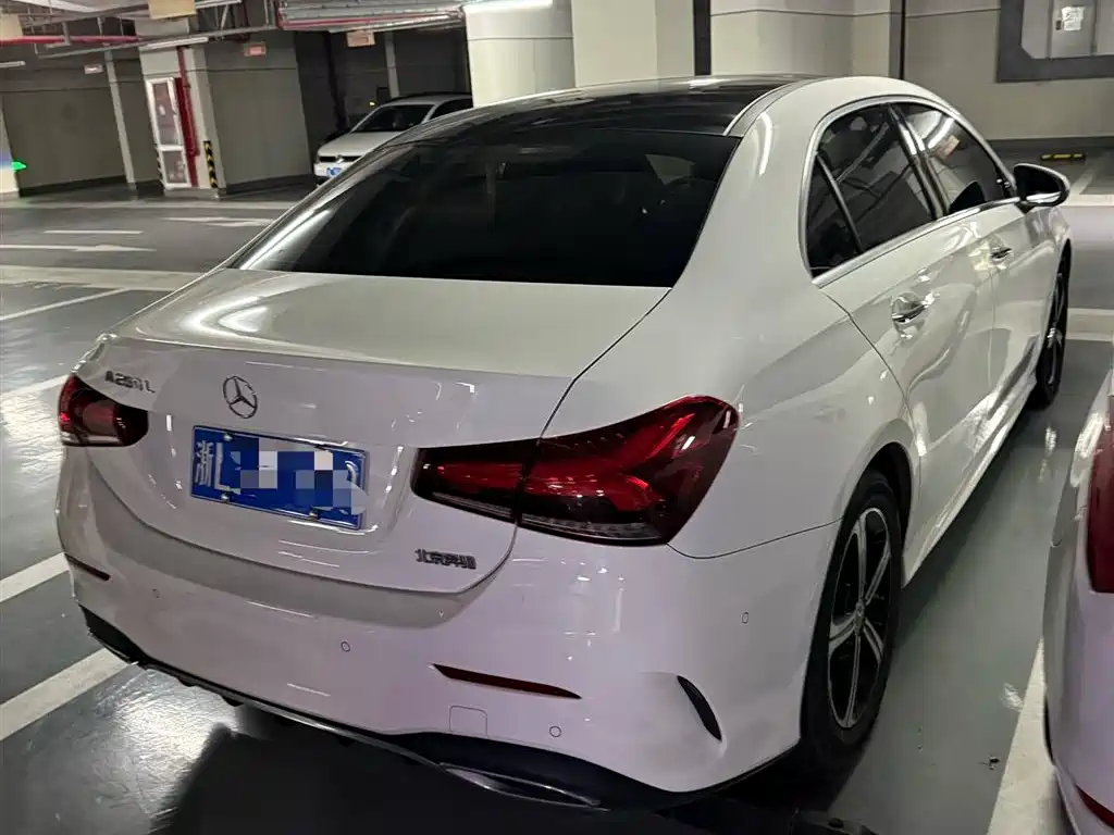 Mercedes-Benz A-Class 2022 — фото 2